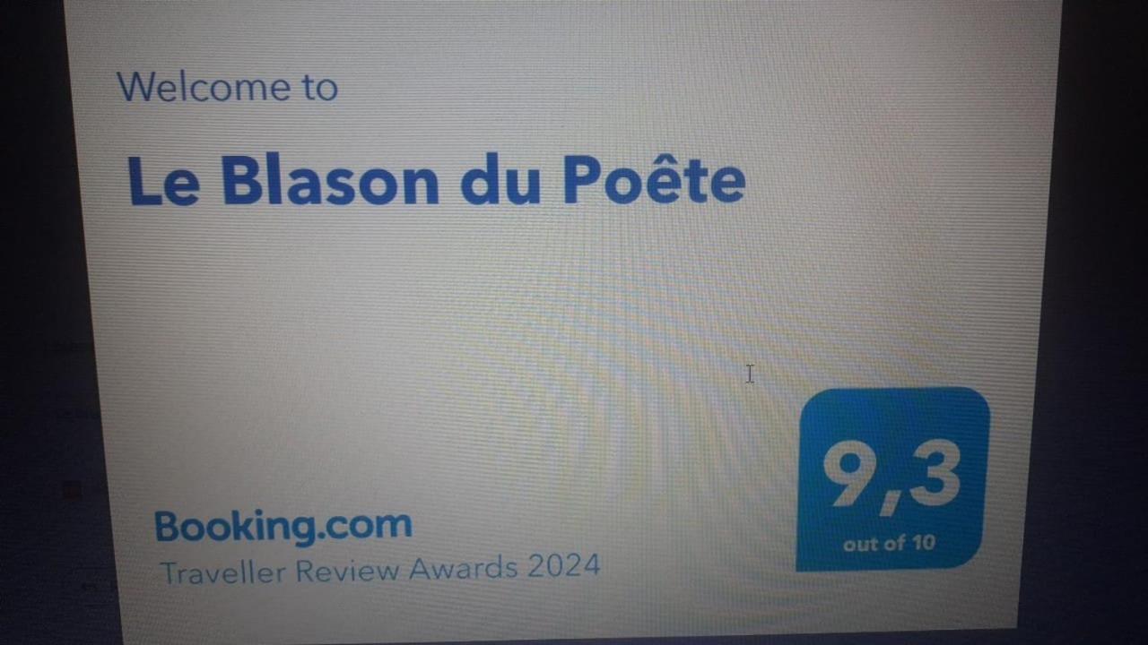 Le Blason Du Poete Mayet Extérieur photo